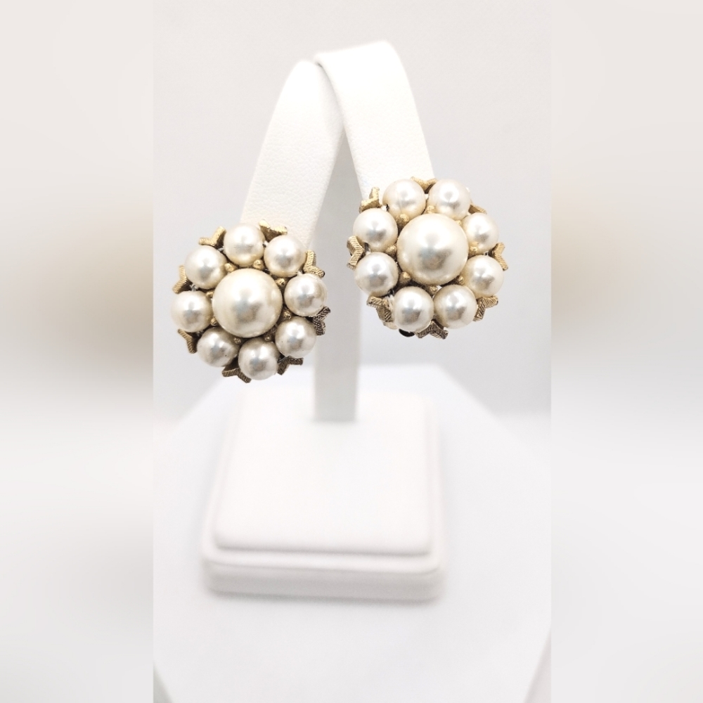 Fashion Vintage Clip ON'S Pat Pend Signed Earrings